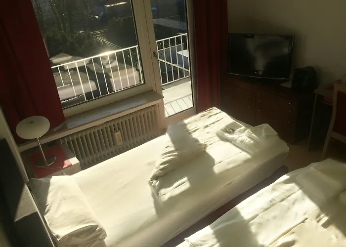 Central Hotel